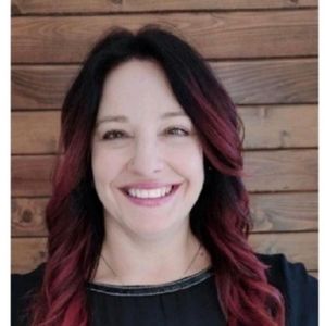 Meet your Posher, Adrienne